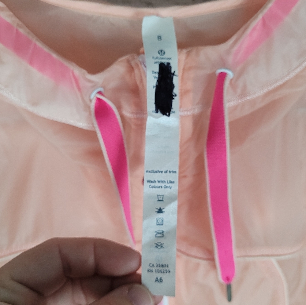 LULULEMON | Transparent-See windproof jacket - Picture 6 of 9